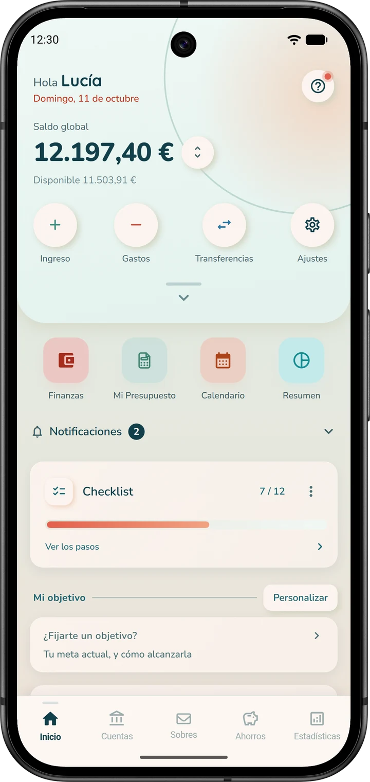 Pantalla de inicio de iBudgetAll: bajo la tarjeta superior y sus botones redondos, el acceso directo «Finanzas» junto a «Mi Presupuesto».