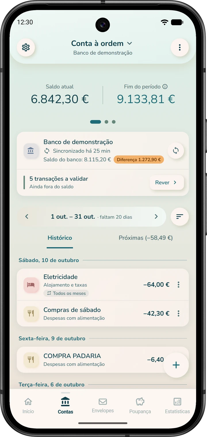 Cartão de uma conta ligada ao banco: o número de transações a validar, o saldo do banco e a diferença face ao saldo da aplicação.